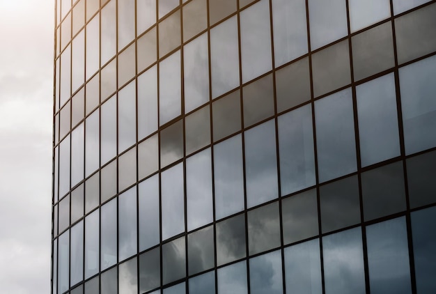 Ventanas de un edificio de oficinas de cristal