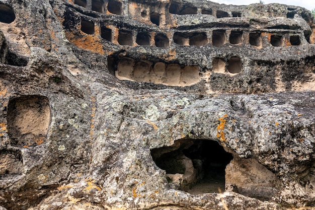 Ventanillas de Otuzco peruanischer archäologischer Stättenfriedhof im Felsen