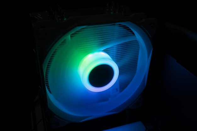 Foto ventiladores de enfriamiento de la computadora iluminados por led internos