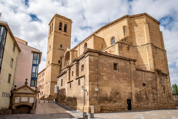 Foto ver en la iglesia de santiago en logroño españa