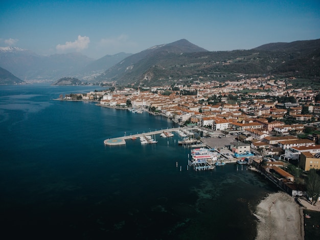 Ver en el lago desde el dron