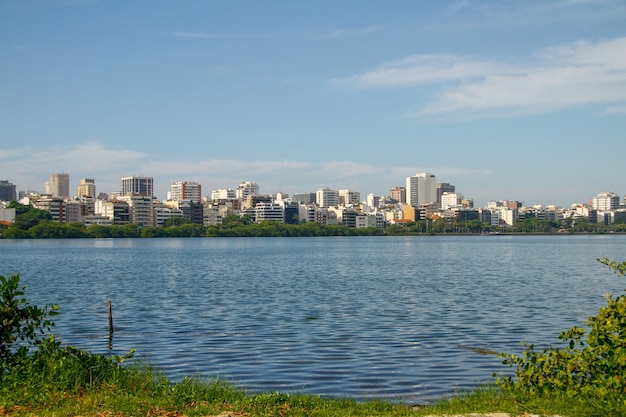 Ver la laguna Rodrigo de Freitas en río de janeiro, Brasil.