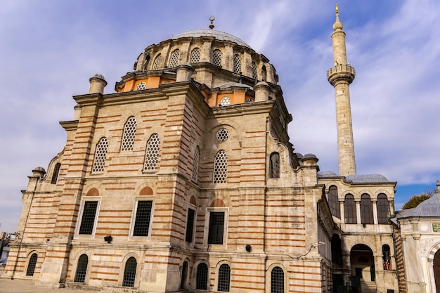 Ver en Laleli (Tulip) Mezquita en Estambul, Turquía