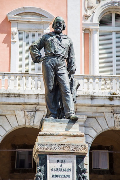 Ver en el Monumento a Giuseppe Garibaldi en Pisa, Italia