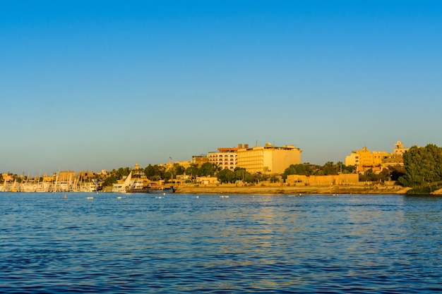 Ver en un río Nilo en Luxor Egipto