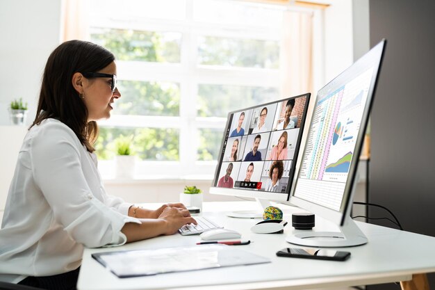 Ver videoconferencia Seminario web empresarial