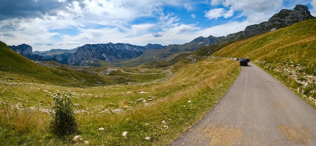 Verano montaña Parque Nacional Durmitor Montenegro Durmitor carretera panorámica Sedlo pass