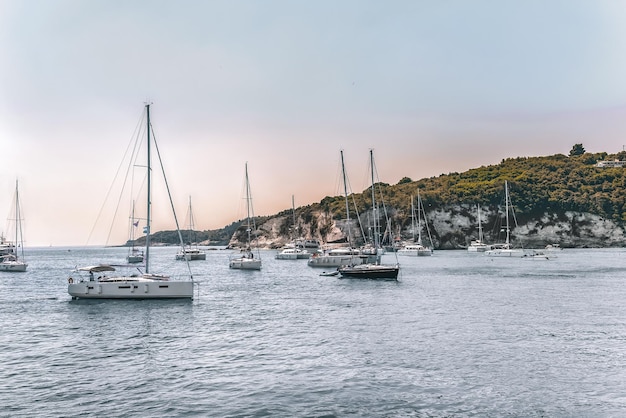 Verão em Sivota Thesprotia Grécia Ilhas Paxos