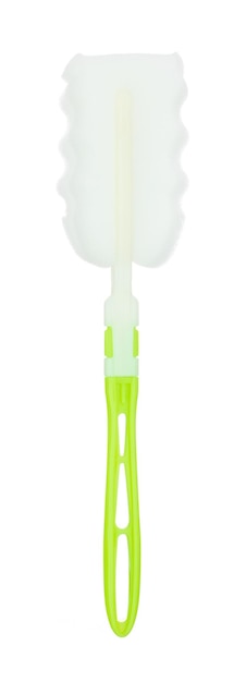 Verde da escova de limpeza de esponja isolada no fundo branco