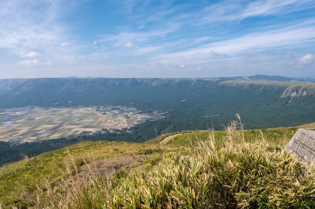 Verde, paisagem, com, montanha, Aso, fundo, vista, auge, montanha, de, Daikanbo