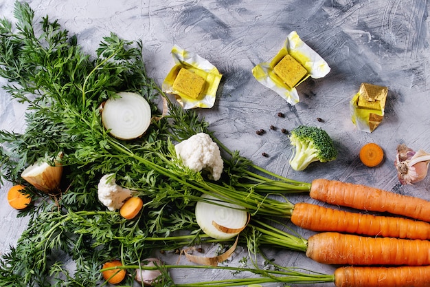 Verduras para cocinar sopa.