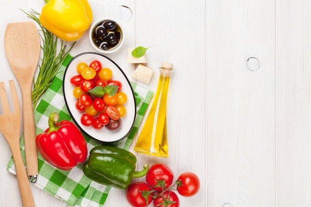 Foto verduras frescas y coloridas