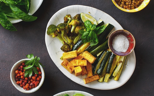 Verduras con garbanzos y lentejas