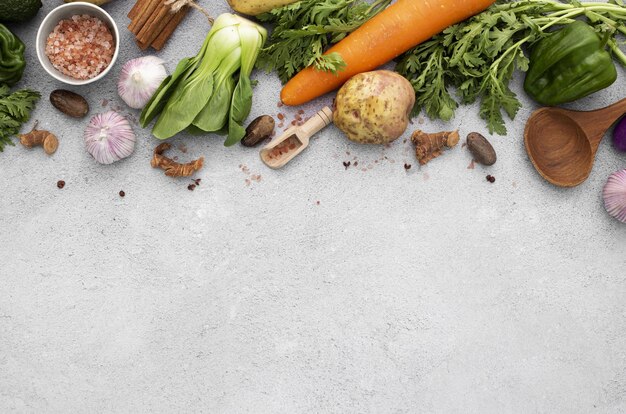 Las verduras planas se mezclan con espacio de copia de alta calidad y resolución hermoso concepto de foto