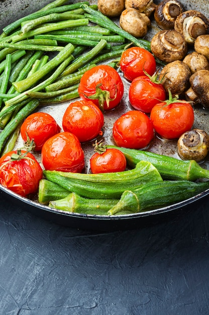 Verduras a la plancha en sartén