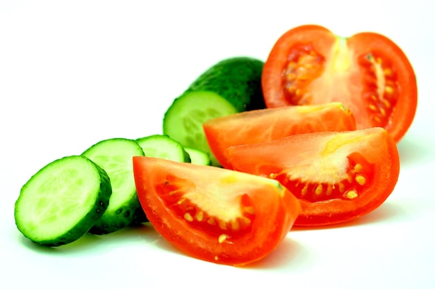 verduras sobre un fondo blanco