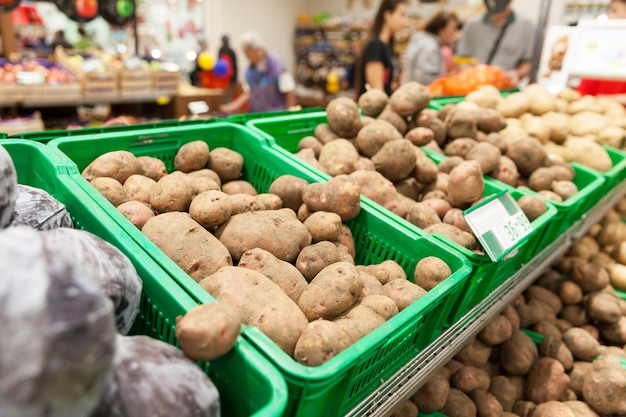 Foto verduras en el supermercado para la venta