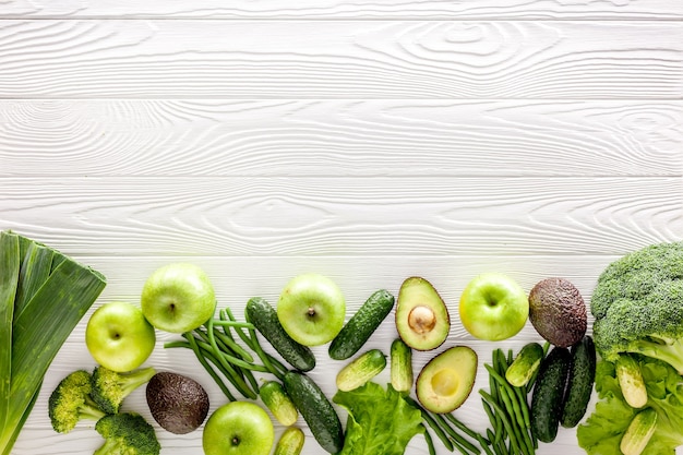 Verduras variadas para ensaladas o batidos