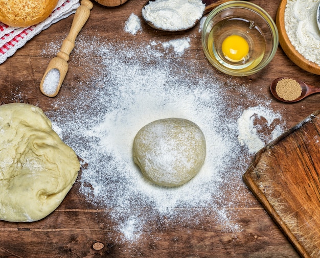 Verfahren zur Herstellung von Brötchen aus weißem Weizenmehl