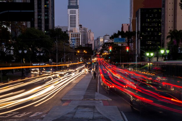 Verkehr in der Stadt Curitiba.