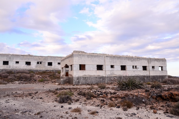 Verlassene Gebäude einer Militärbasis in Teneriffa-Kanarische Inseln-Spanien