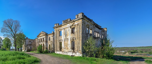 Verlassenes Herrenhaus Dubiecki oder Wolf Man Pankejeff Herrenhaus im Dorf Vasylievka, Region Odessa, Ukraine