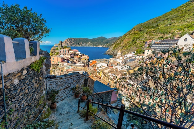 Vernazza em Cinque Terre Itália Destino turístico popular na costa da Ligúria