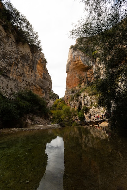 Vero River Canyon em Alquezar, Aragão, Espanha.