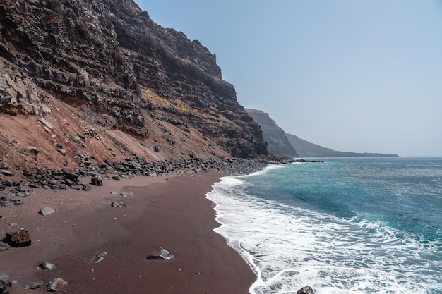 Verodal Beach schöne vulkanische Steine an der Küste der Insel El Hierro Kanarische Inseln