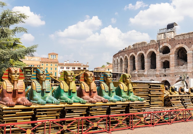 Verona Italia preparando el escenario para el teatro en el famoso Arena di Verona