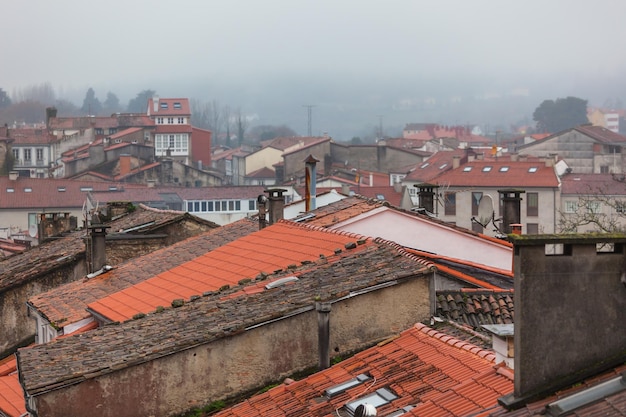 Verregnete Dächer der Altstadt