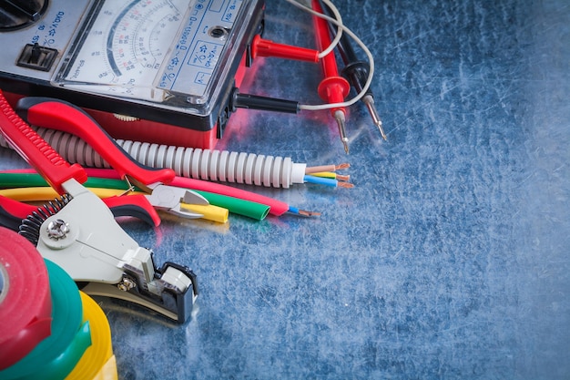 Versão horizontal do conceito de construção de imagem de vista superior de ferramentas elétricas