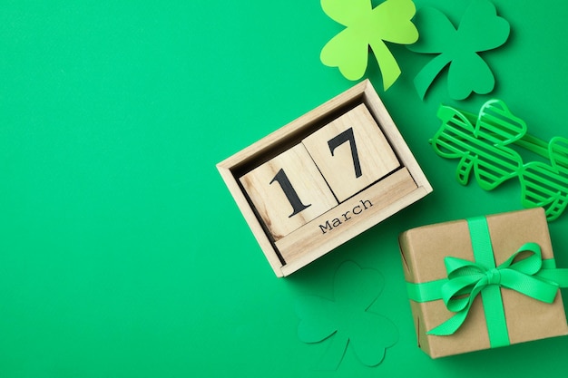 Verschiedene Accessoires zum St.Patrick's Day, Platz für Text