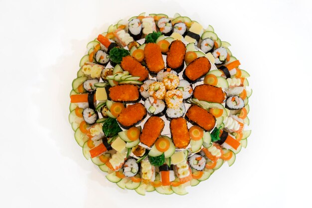 Verschiedene Arten von japanischem Sushi