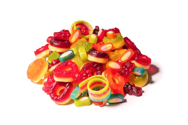 Verschiedene bunte Gummibonbons Ansicht von oben Jelly Donuts Jelly Bears isoliert auf weißem Hintergrund