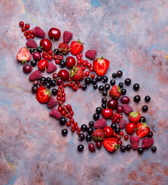 Verschiedene frische Sommerbeeren. Draufsicht