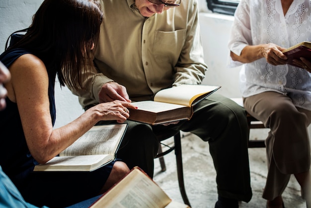 Verschiedene religiöse Triebe