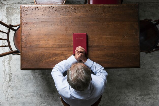 Verschiedene religiöse Triebe