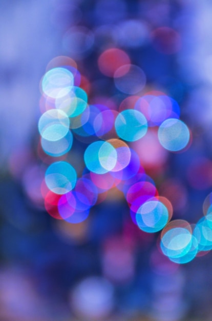 Verschwommene blaue städtische Hintergrundszene Blaues verschwommenes Bokeh im Hintergrund Bunte funkelnde Bokeh-Lichter