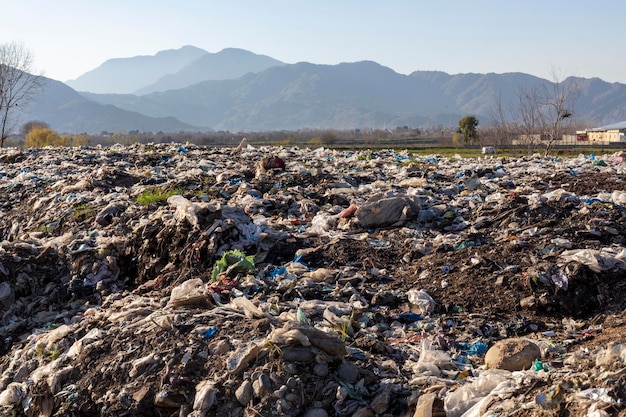 Vertedero de basura para el vertido de residuos sólidos