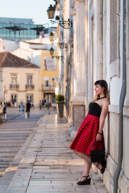 Vestido de niña pinup lindo