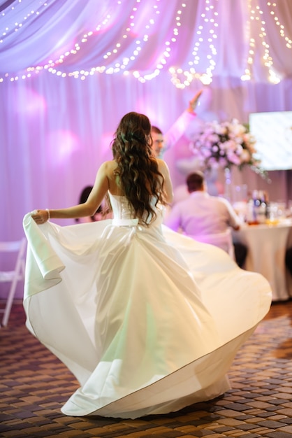 Vestido de novia perfecto el día de la boda.