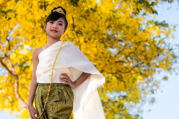 Vestido tradicional tailandés