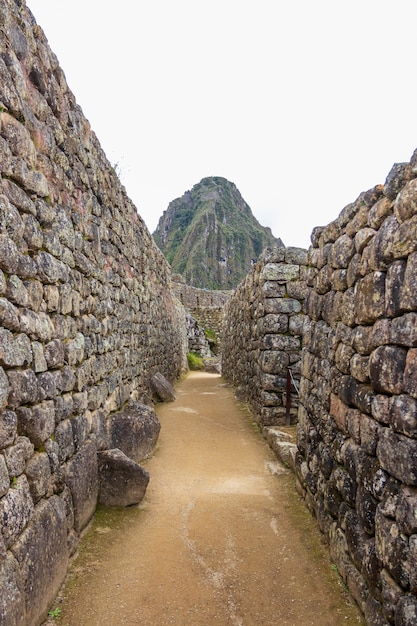 Vestígios arqueológicos de Machu Picchu localizados nas montanhas de Cusco. Peru