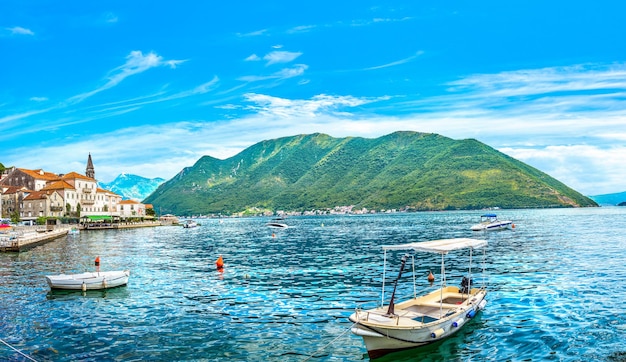 Viaja a Perast, el pequeño y acogedor pueblo de Montenegro