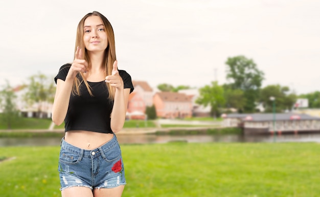 Viajante feliz mulher relaxante