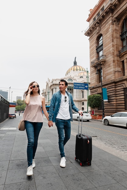 Foto viajar descobrindo lugares com seus entes queridos