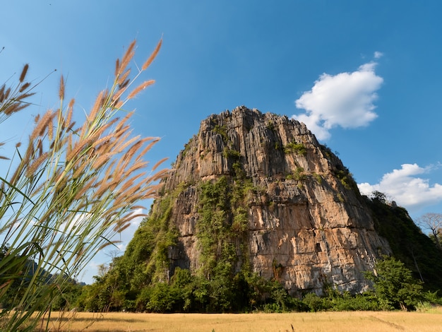 Viaje paisaje de montaña en Asia