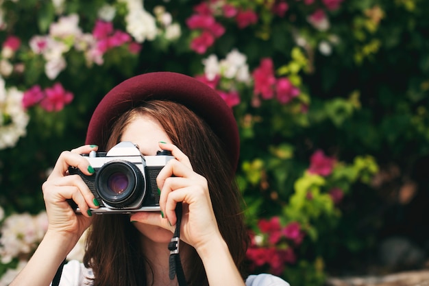 Viajero Fotografía Cámara Turista Chica Dama Concepto