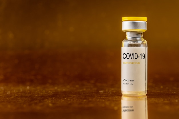 Vial de vacuna de coronavirus